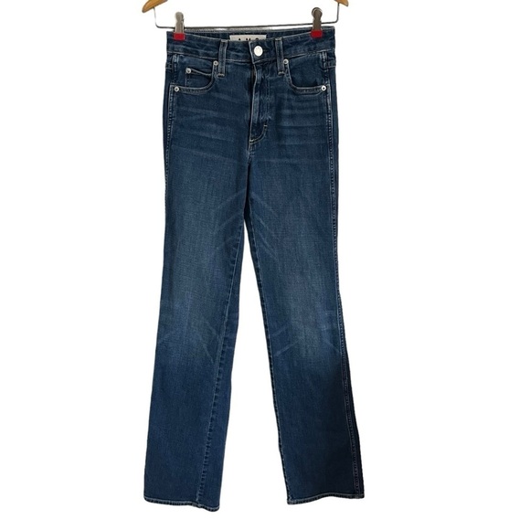 AMO Willa Slim Flare Jeans in Grateful - Picture 2 of 11